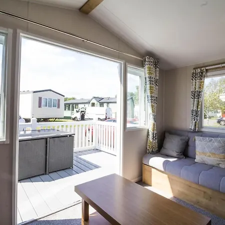 Brilliant 8 Berth Caravan At Southview Holiday Park In Skegness Ref 33005Ml Exterior photo