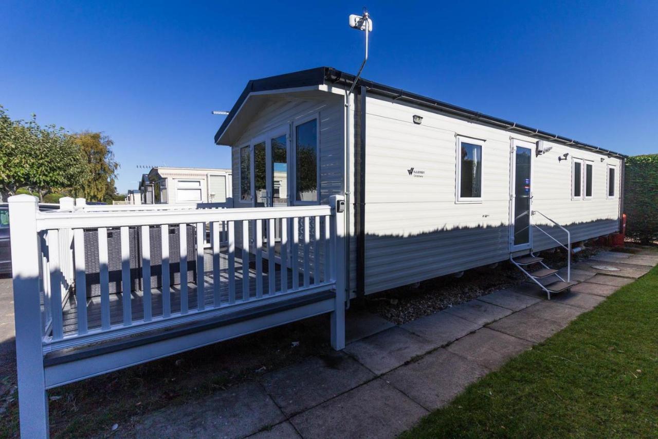 Brilliant 8 Berth Caravan At Southview In Ref 33005ml Skegness