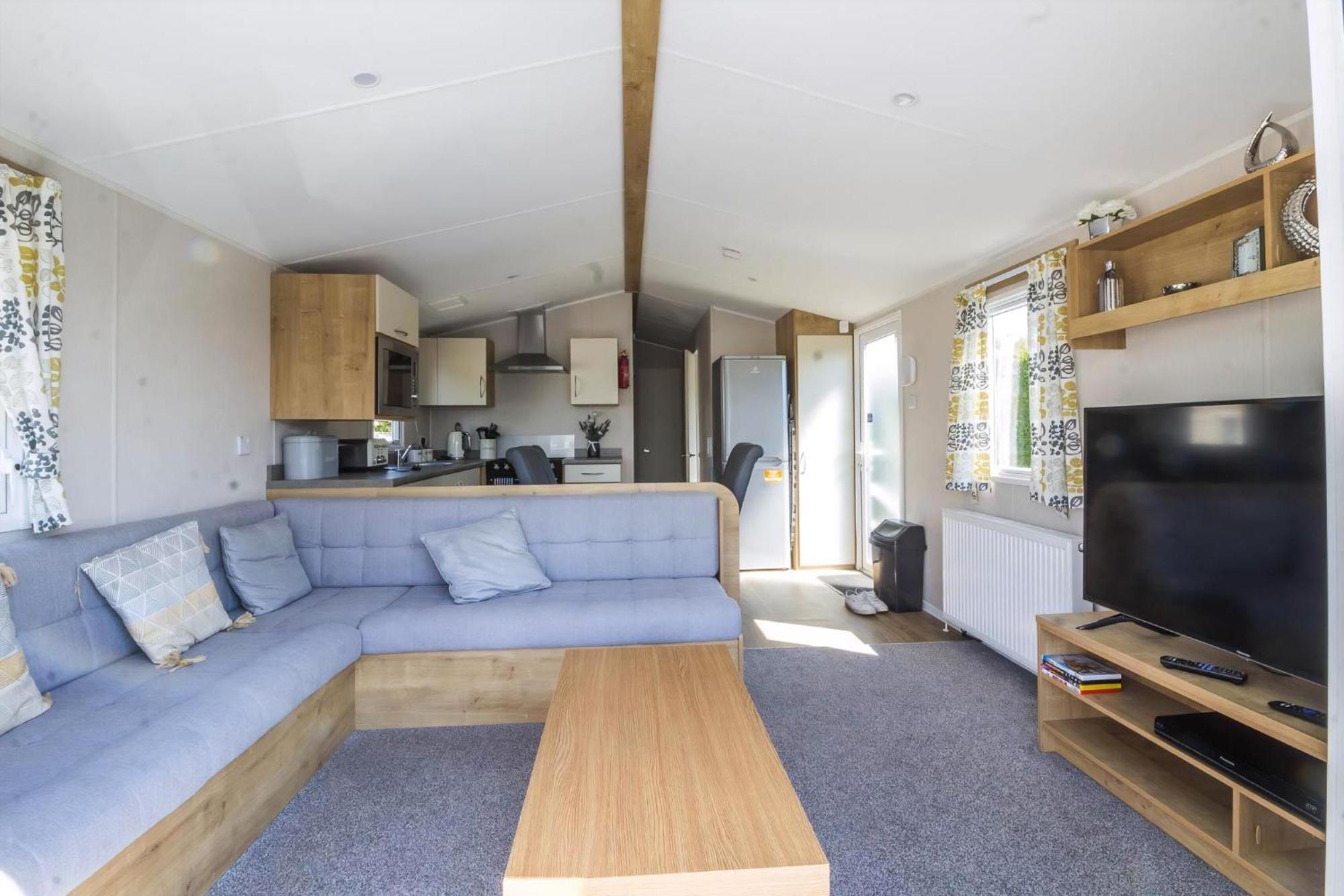 Brilliant 8 Berth Caravan At Southview In Ref 33005ml Skegness
