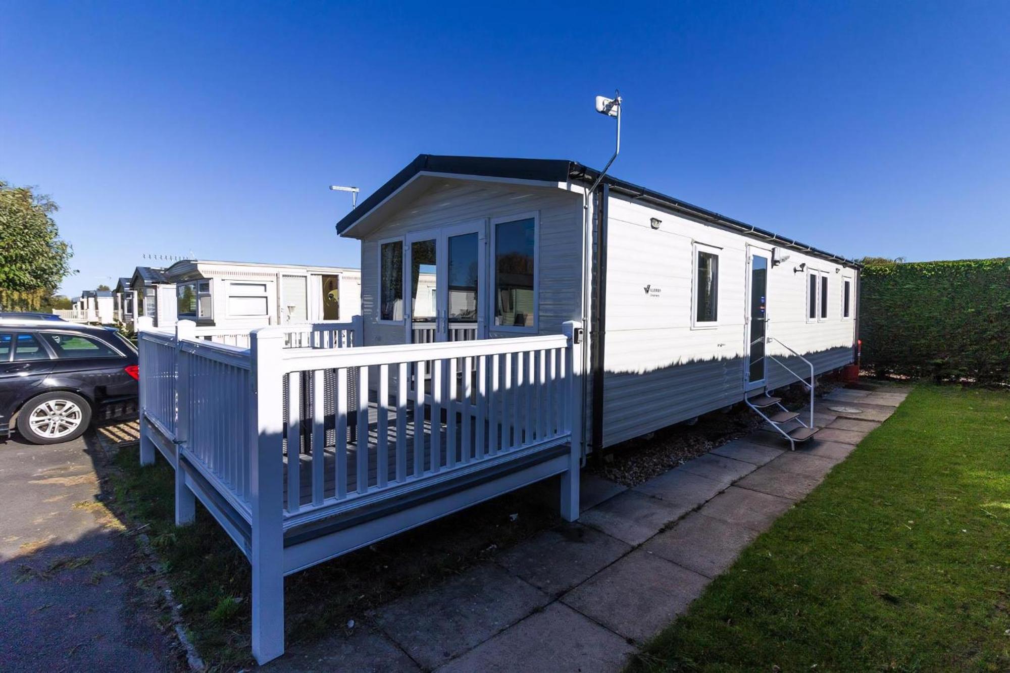 Brilliant 8 Berth Caravan At Southview In Ref 33005ml * Skegness